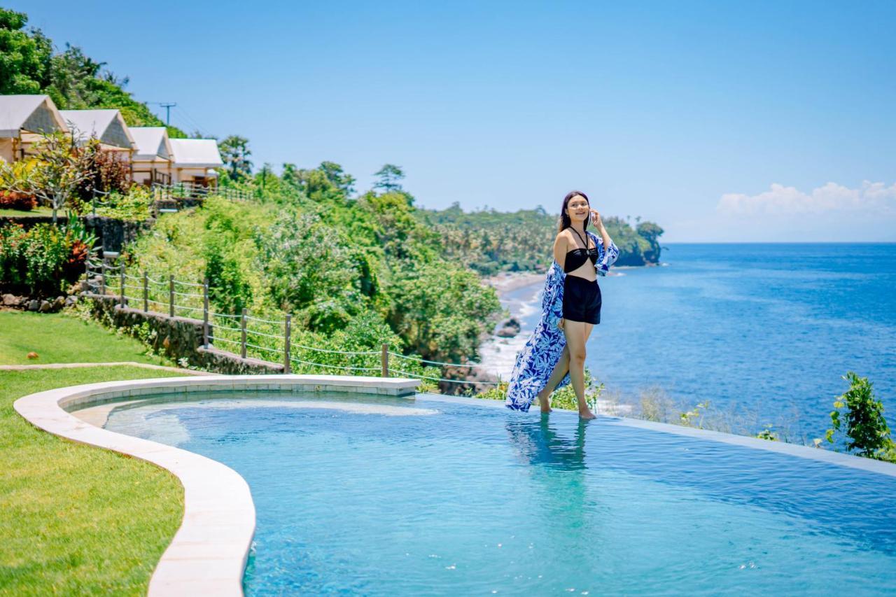 ホテル Bali Cliff Glamping Seraya エクステリア 写真