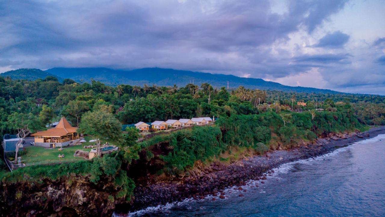 ホテル Bali Cliff Glamping Seraya エクステリア 写真