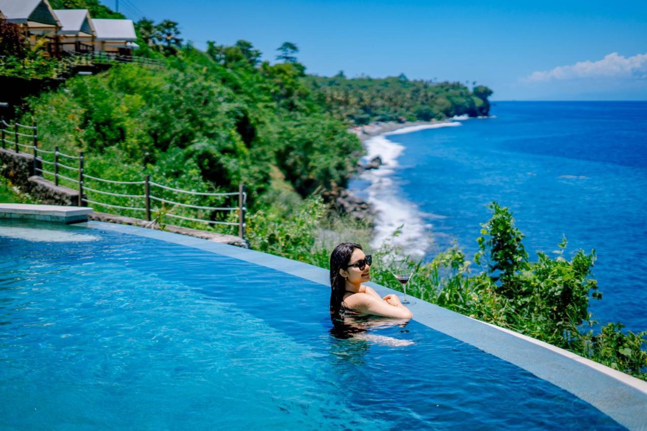 ホテル Bali Cliff Glamping Seraya エクステリア 写真