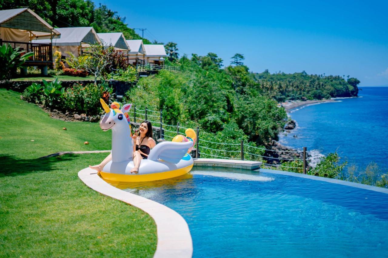 ホテル Bali Cliff Glamping Seraya エクステリア 写真