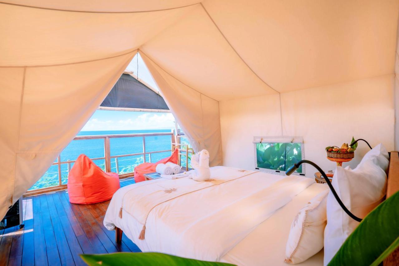 ホテル Bali Cliff Glamping Seraya エクステリア 写真