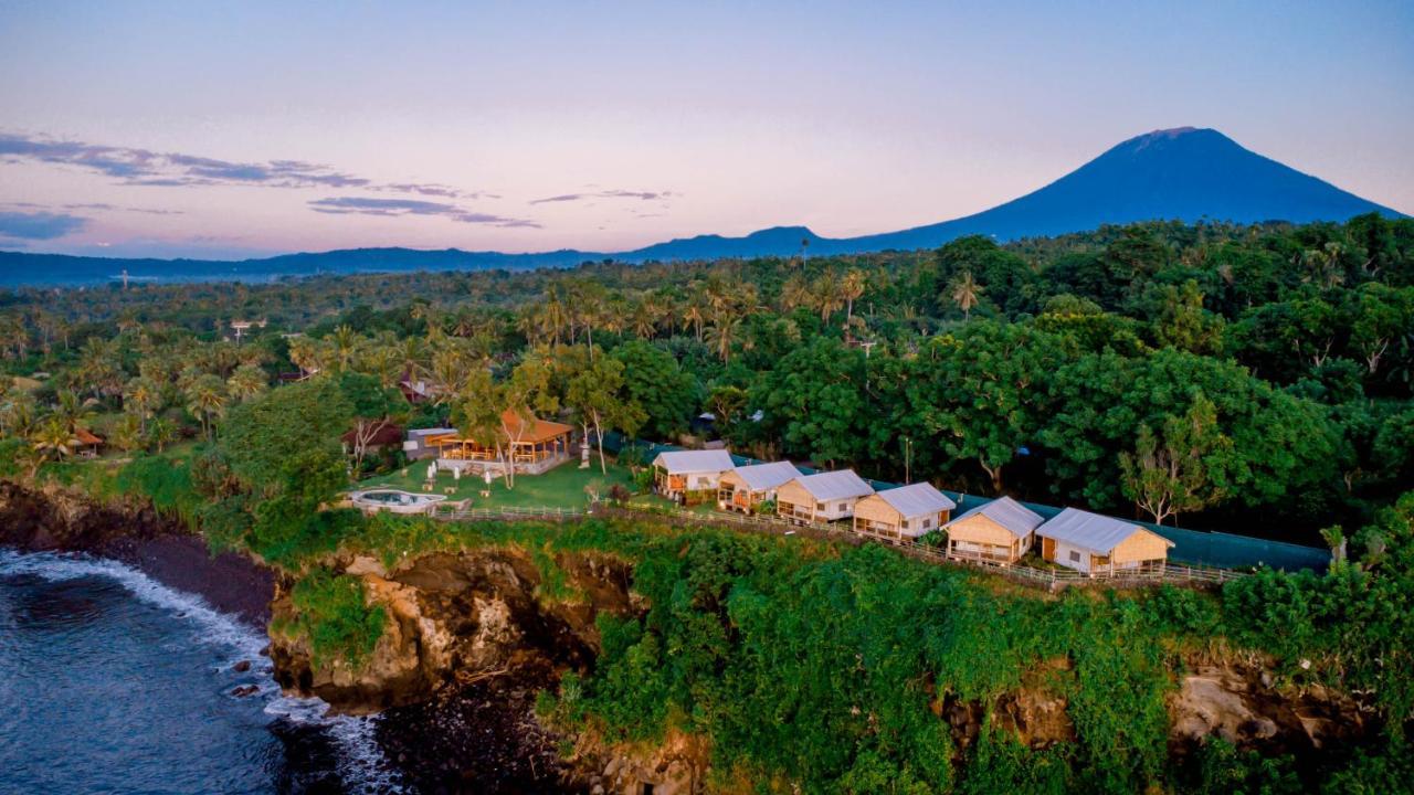 ホテル Bali Cliff Glamping Seraya エクステリア 写真