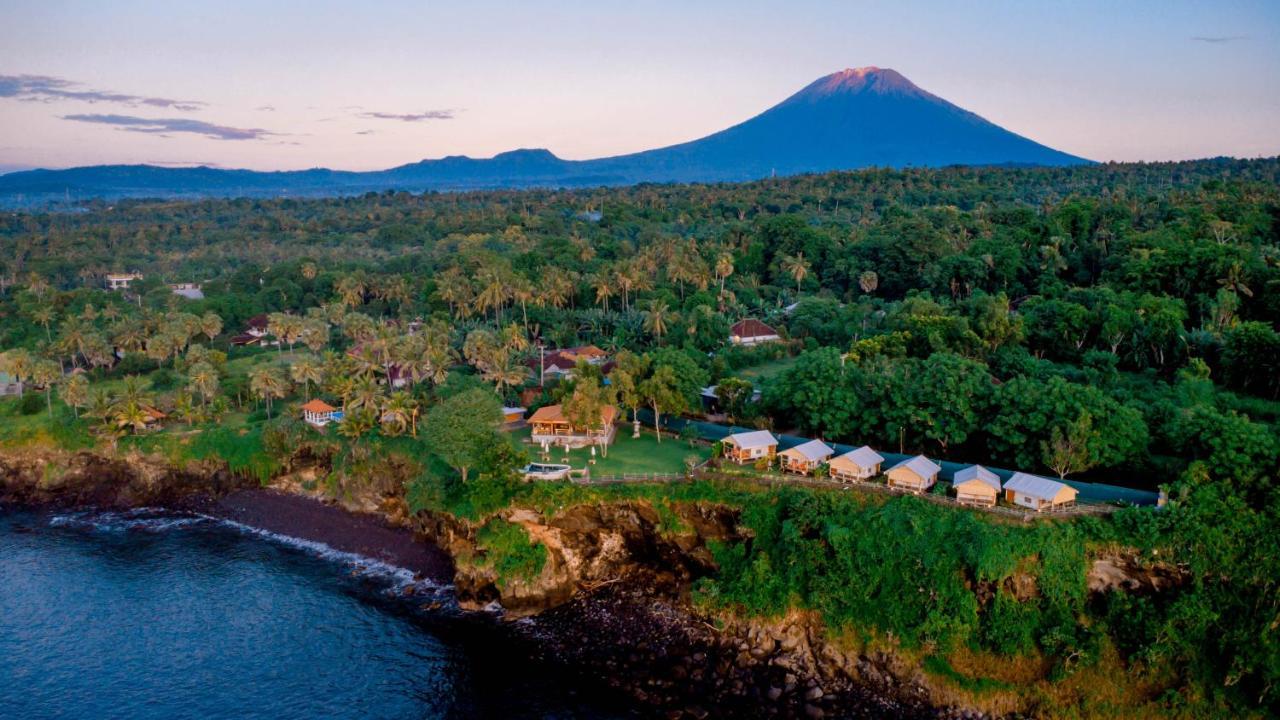 ホテル Bali Cliff Glamping Seraya エクステリア 写真