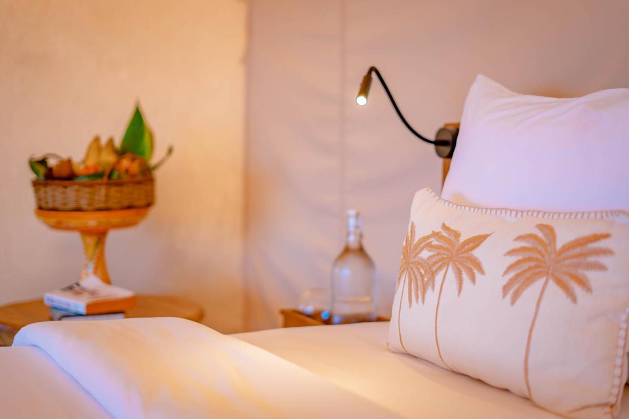 ホテル Bali Cliff Glamping Seraya エクステリア 写真