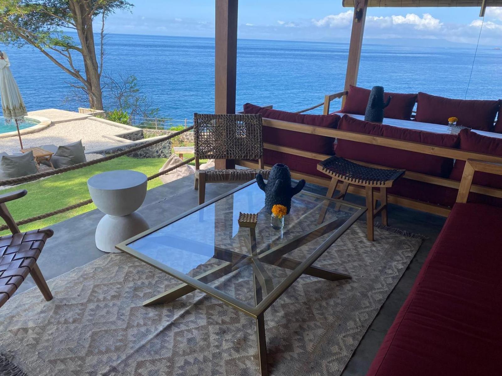 ホテル Bali Cliff Glamping Seraya エクステリア 写真