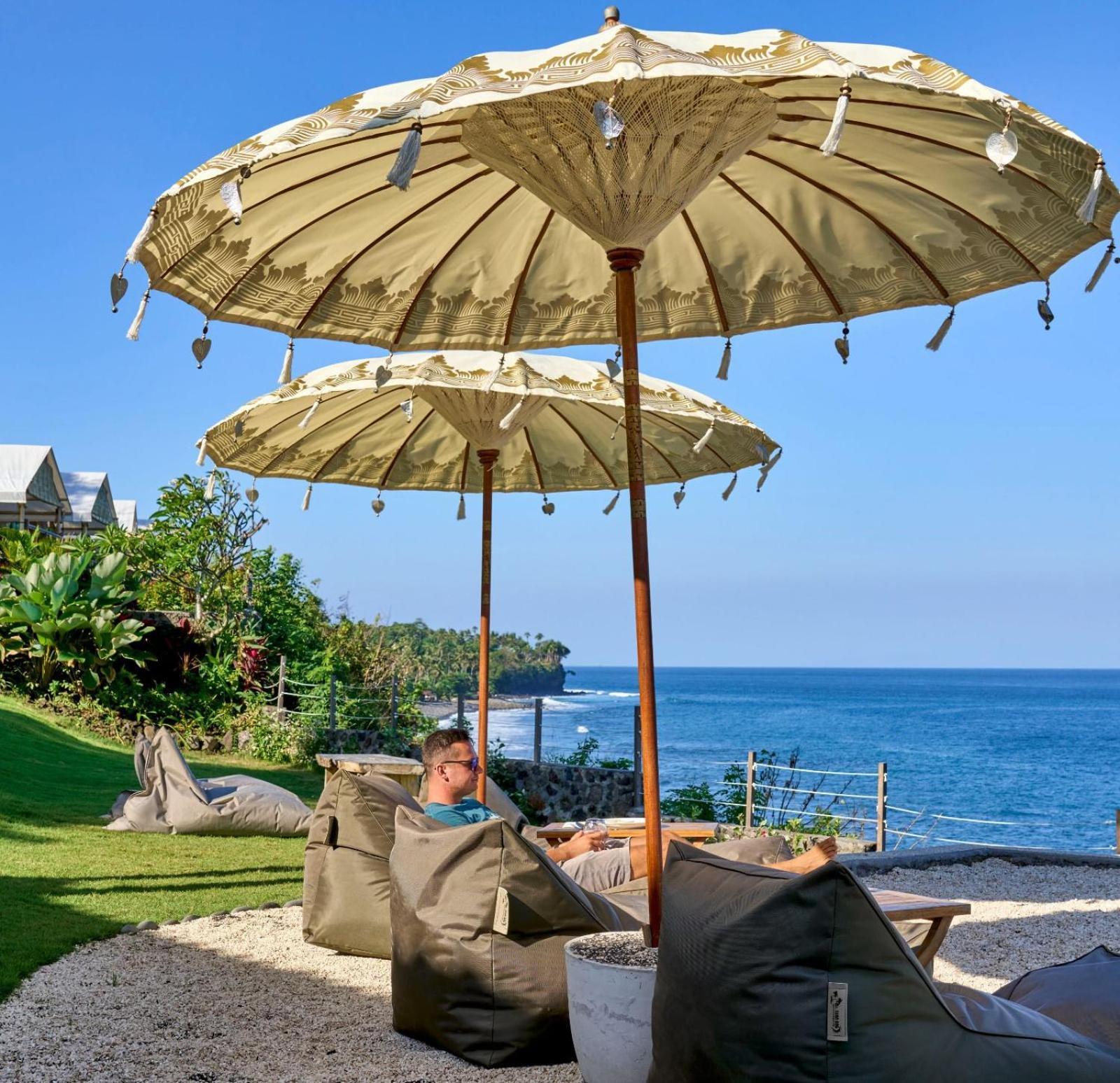 ホテル Bali Cliff Glamping Seraya エクステリア 写真